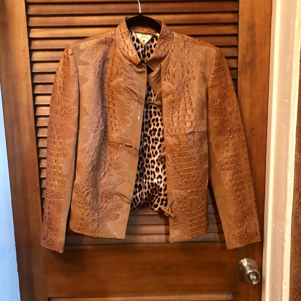 helen barabara rank montecito “croc back” coat